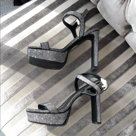 Azalea Wang Dazzling Black Rhinestone Platform Heels ๐๐ค - Picture 3 of 6